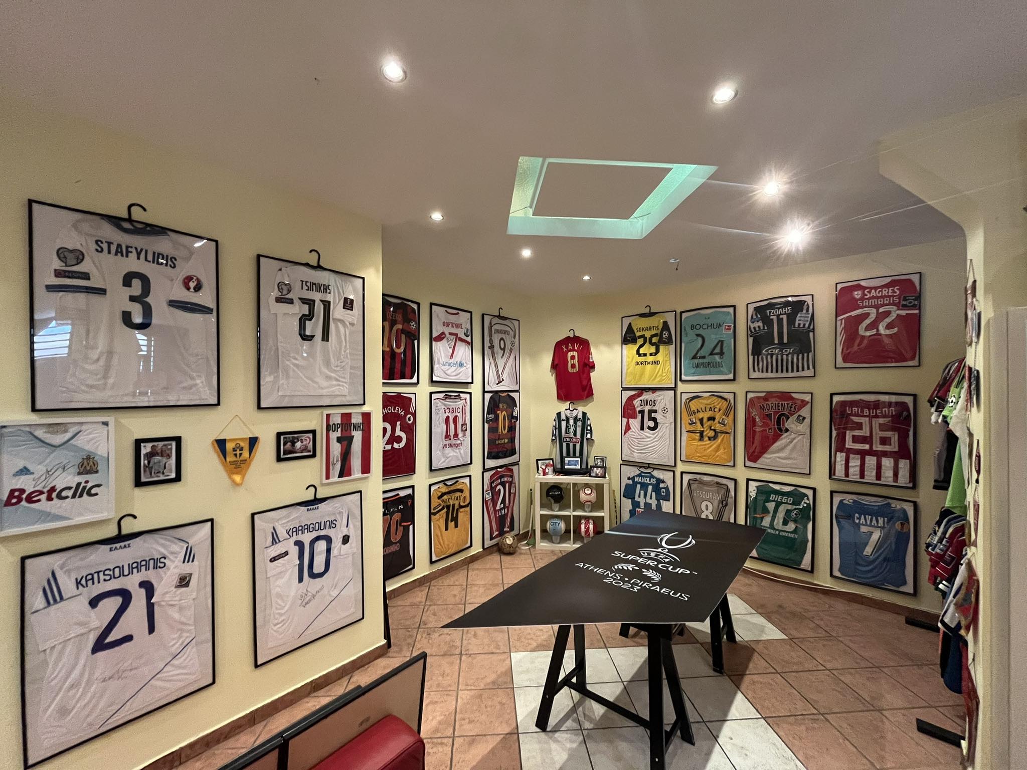    ()        Chal's Football Museum...