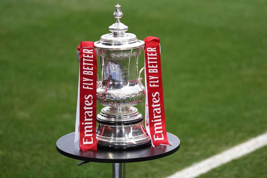  5   FA Cup     …    ,   Premier League!